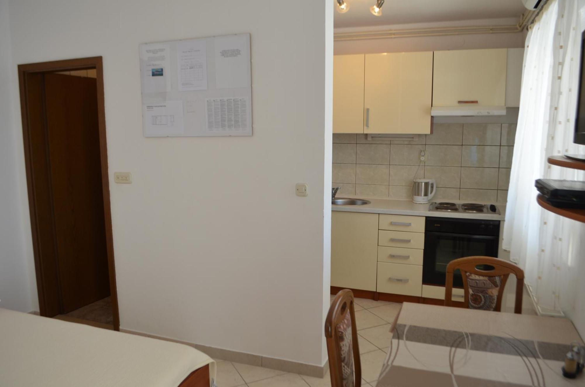 Apartman Darica Vid Apartment Primosten Exterior photo