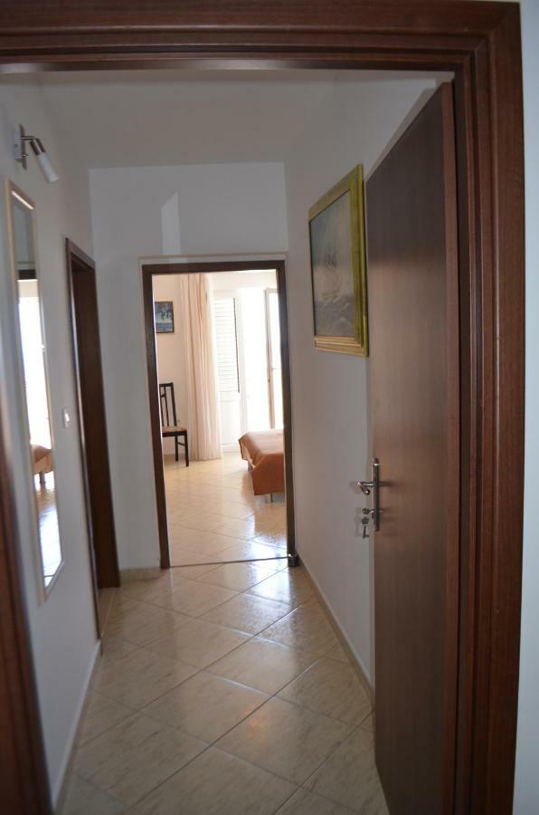 Apartman Darica Vid Apartment Primosten Exterior photo